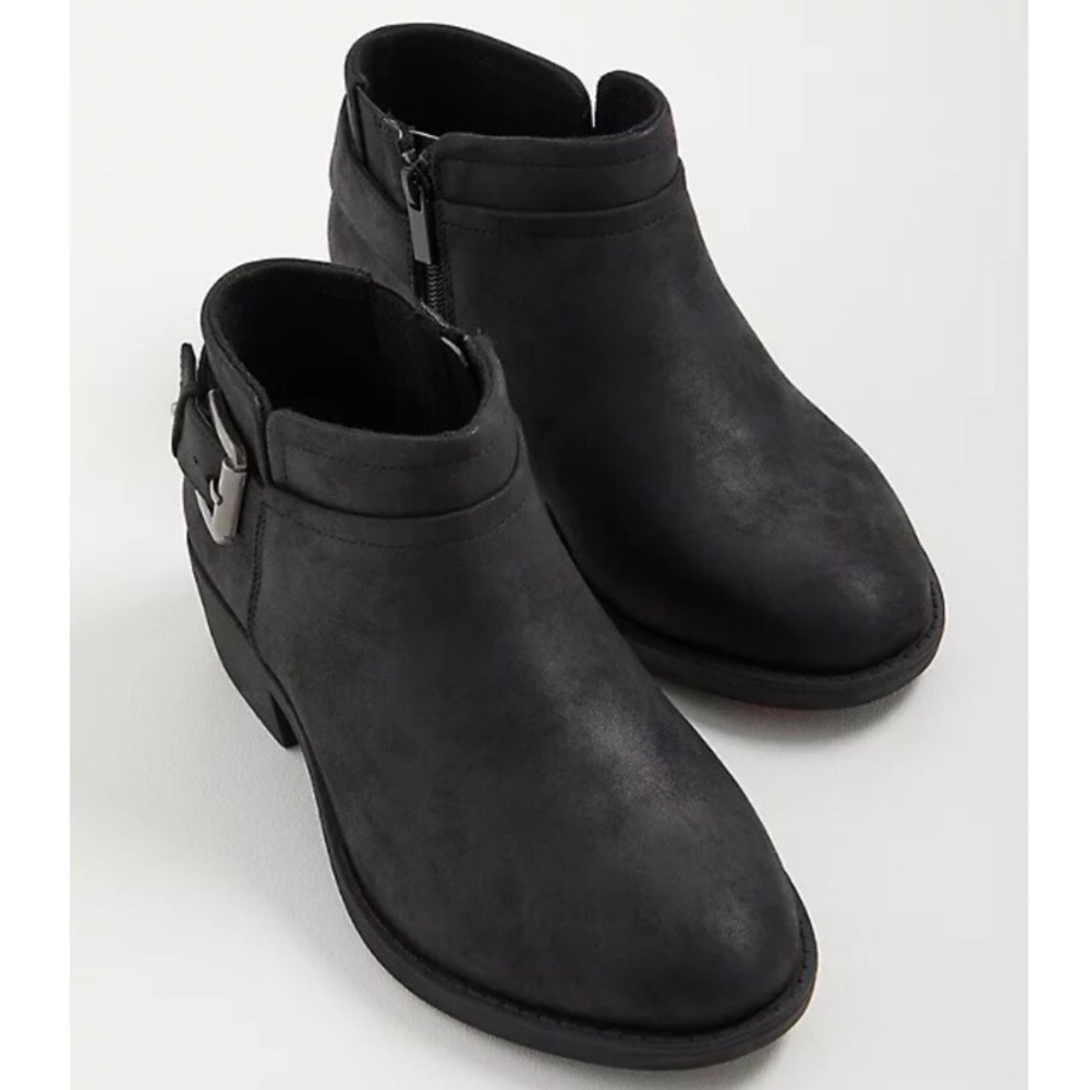 Women's Torrid Ankle Boot with Buckle Size 10 - Picture 4 of 16